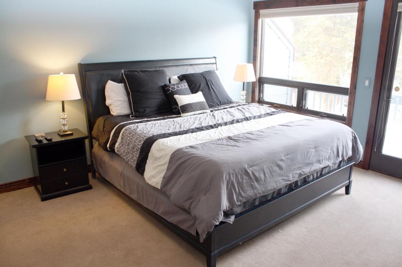 Pinecreek #E - 3 Bedroom - Pool And Hot Tub Access - Close To Town - Shuttle To Slopes 브레켄리지 외부 사진
